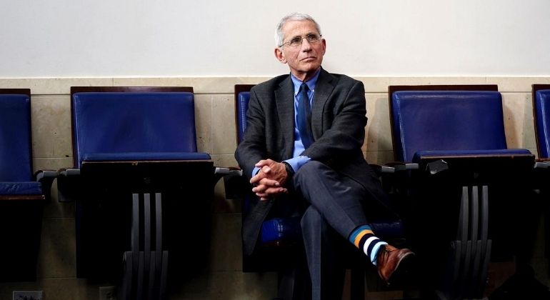 Il Dottor Fauci si oppone allo studio sui danni derivanti dalle mascherine