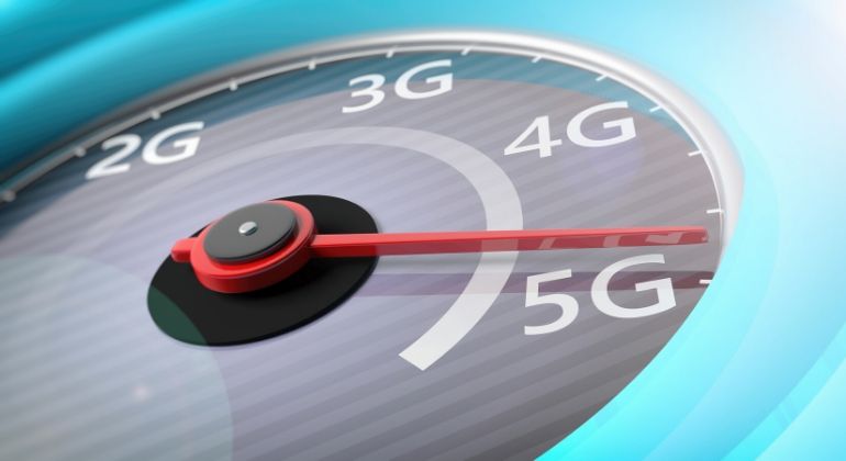Trump ferma il 5G ma per Colao è priorità in Italia